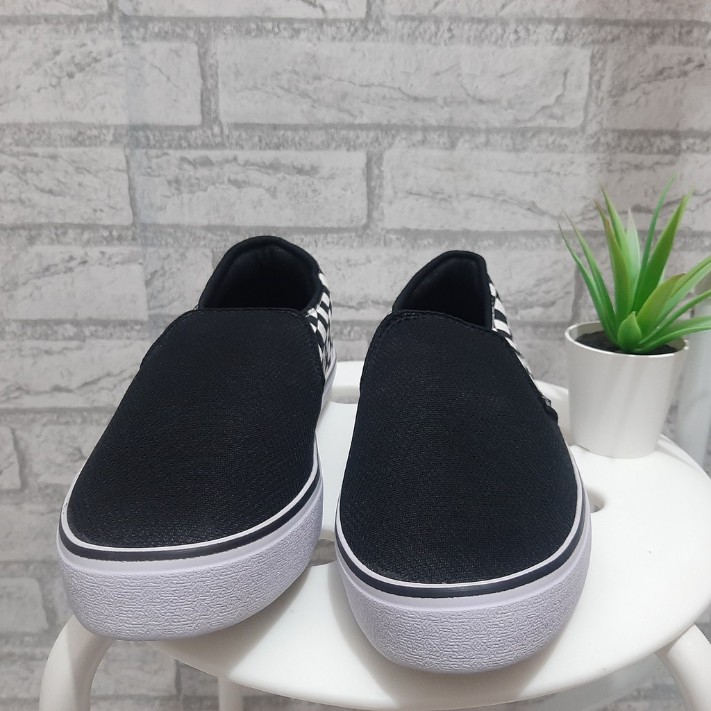 Sepatu Vans_Catur Slip On Checkerboard Hitam putih sepatu Pria Wanita Termurah kerja santai gaya