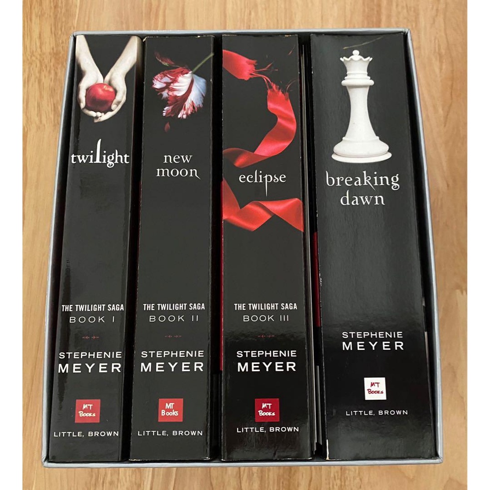 [INDONESIA] BUKU NOVEL TWILIGHT SAGA - STEPHENIE MEYER - TWILIGHT - NEW MOON - ECLIPSE - BREAKING DAWN - MIDNIGHT SUN [ORIGINAL]