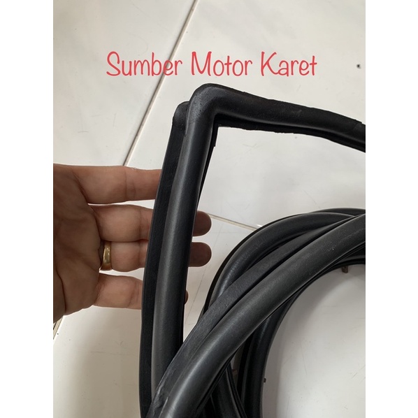 Karet Pintu Depan Isuzu Panther Tahun 1993-2000