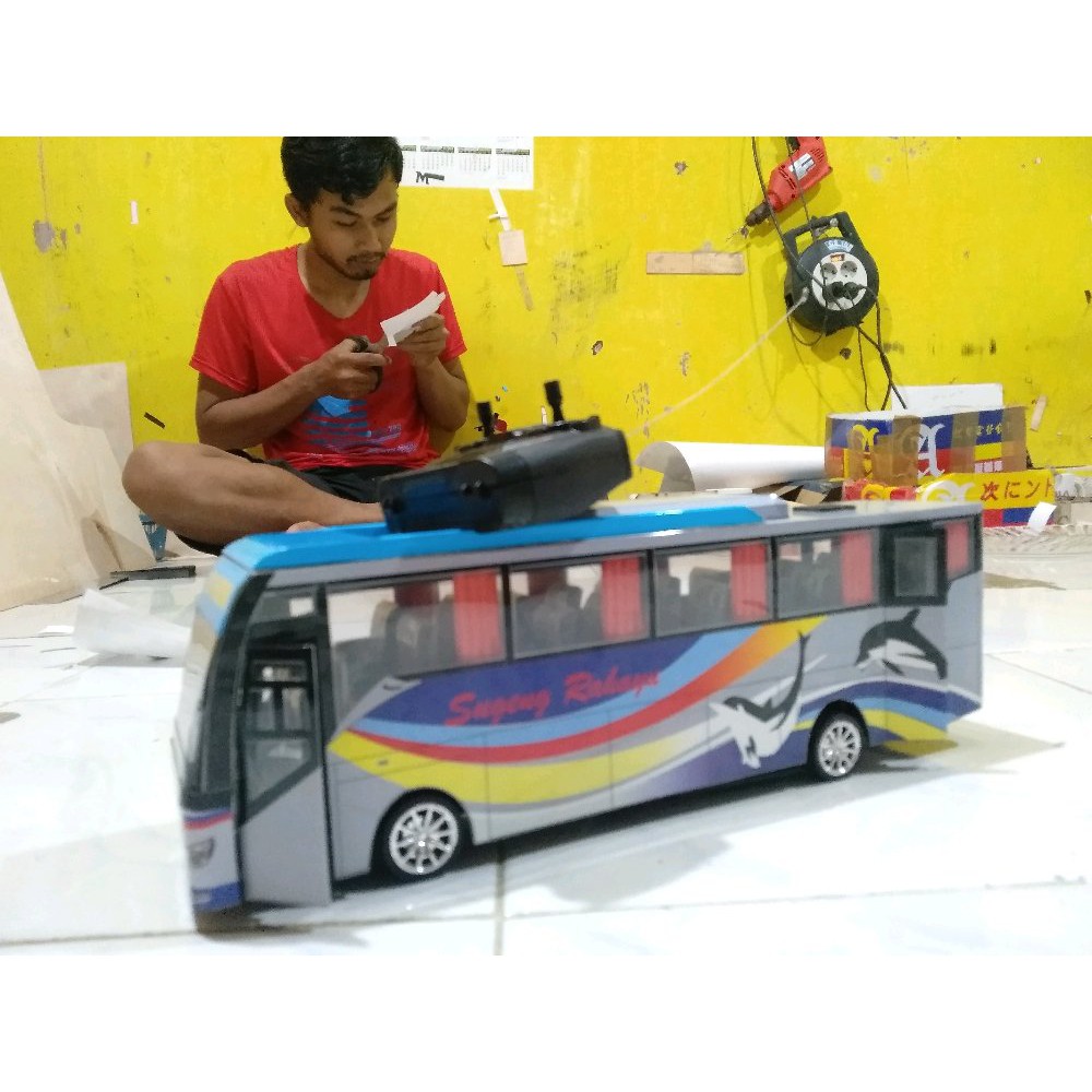 Miniatur Bus RC Sugeng Rahayu Discovery Facelift | Miniatur Bus Remote | Miniatur Bis Remot