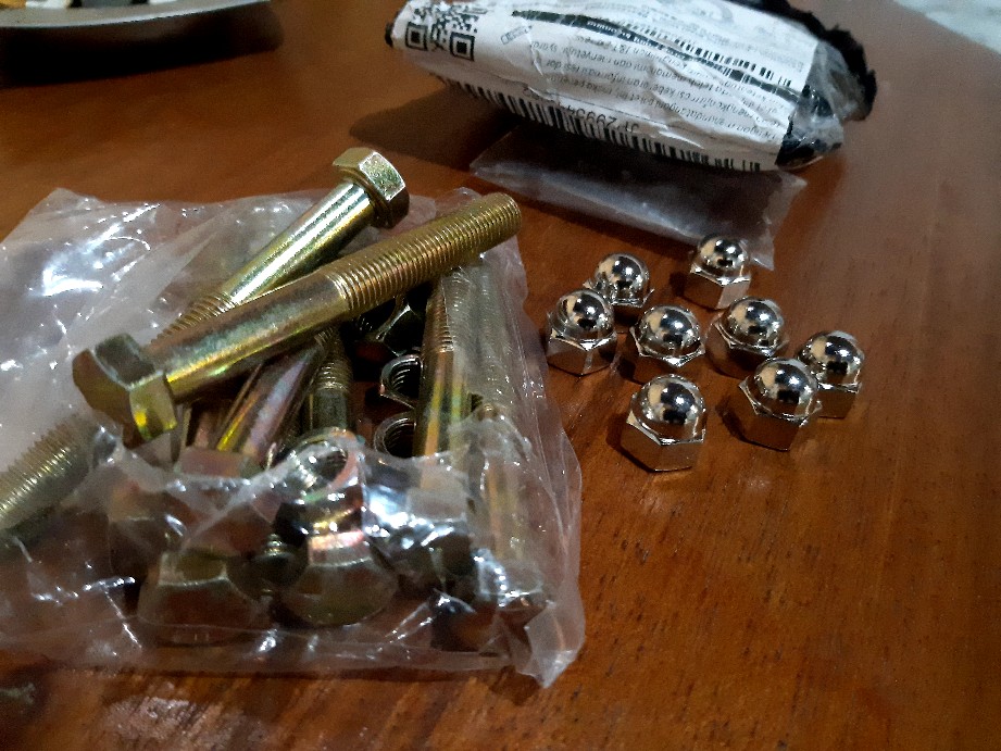 Mur Topi 10mm Kunci 14