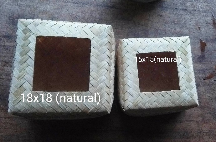 (b1504) Sepasang Besek Mika Natural 15x15cm