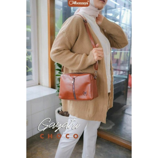 tas gayatri by moonzaya Ori