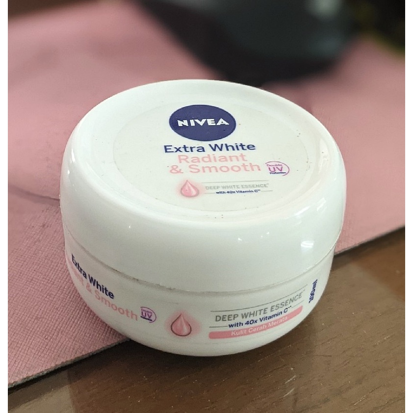 NIVEA Extra WHITE RADIANT  &amp; SMOOTH CREAM Body Care 100 ml / 50 ml / 25 ml - Deep White Essence 40x Vit C &amp; Double UV Protection - Lotion Mencerahkan Kulit tubuh Creme