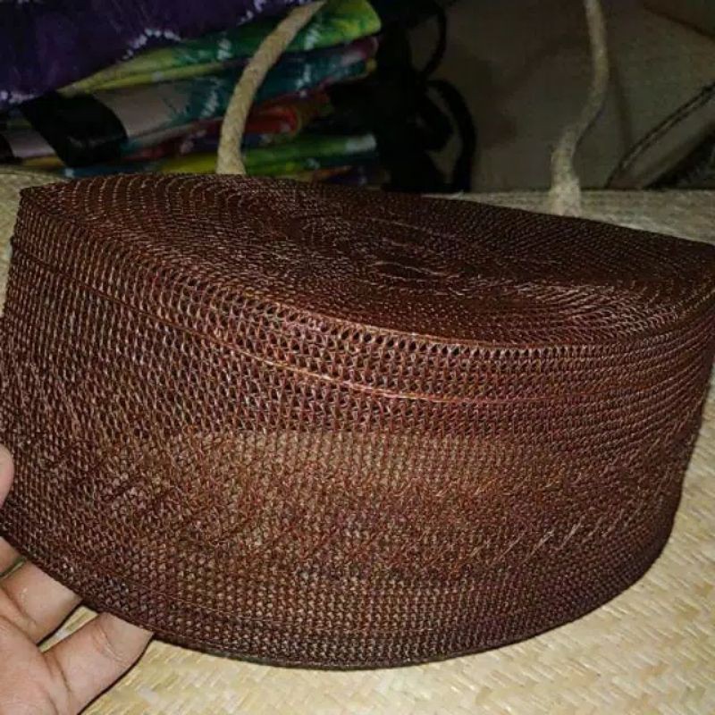 peci akar jangang khas kalimantan/kupiah jangang/ kupiah kalimantan/peci haji/ peci madinah