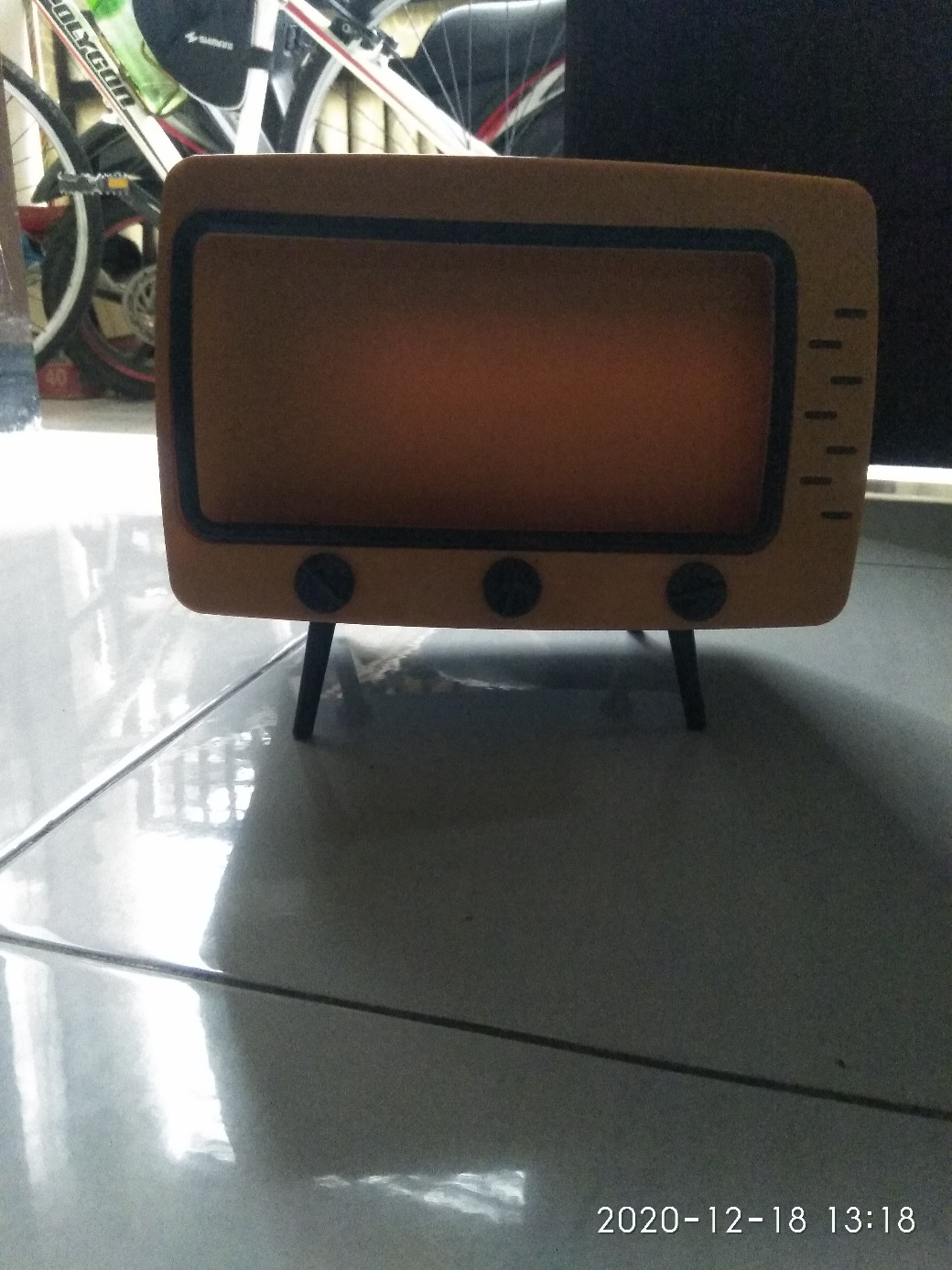 Tempat Tissu Tv Box Jy 105 / Kotak Tissu Tv Destop Holder Hp Portable