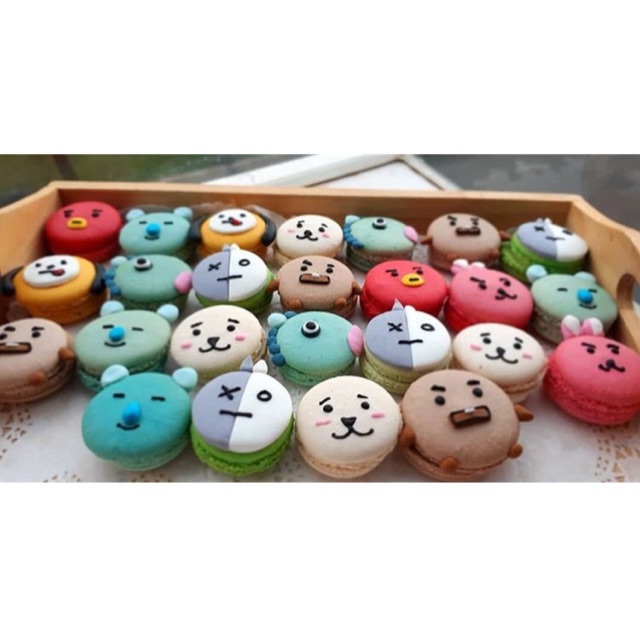 

BT21 MACARONS CUSTOM