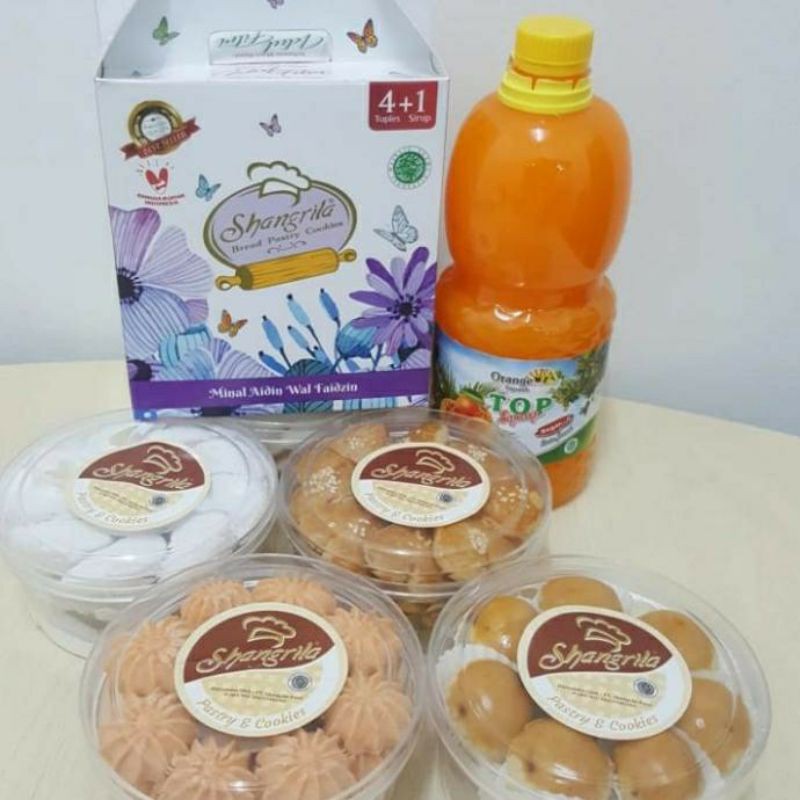 

PAKET KUE LEBARAN SHANGRILA 4 TOPLES KUE DAN SIRUP DGN KARDUS YANG TRAENDY