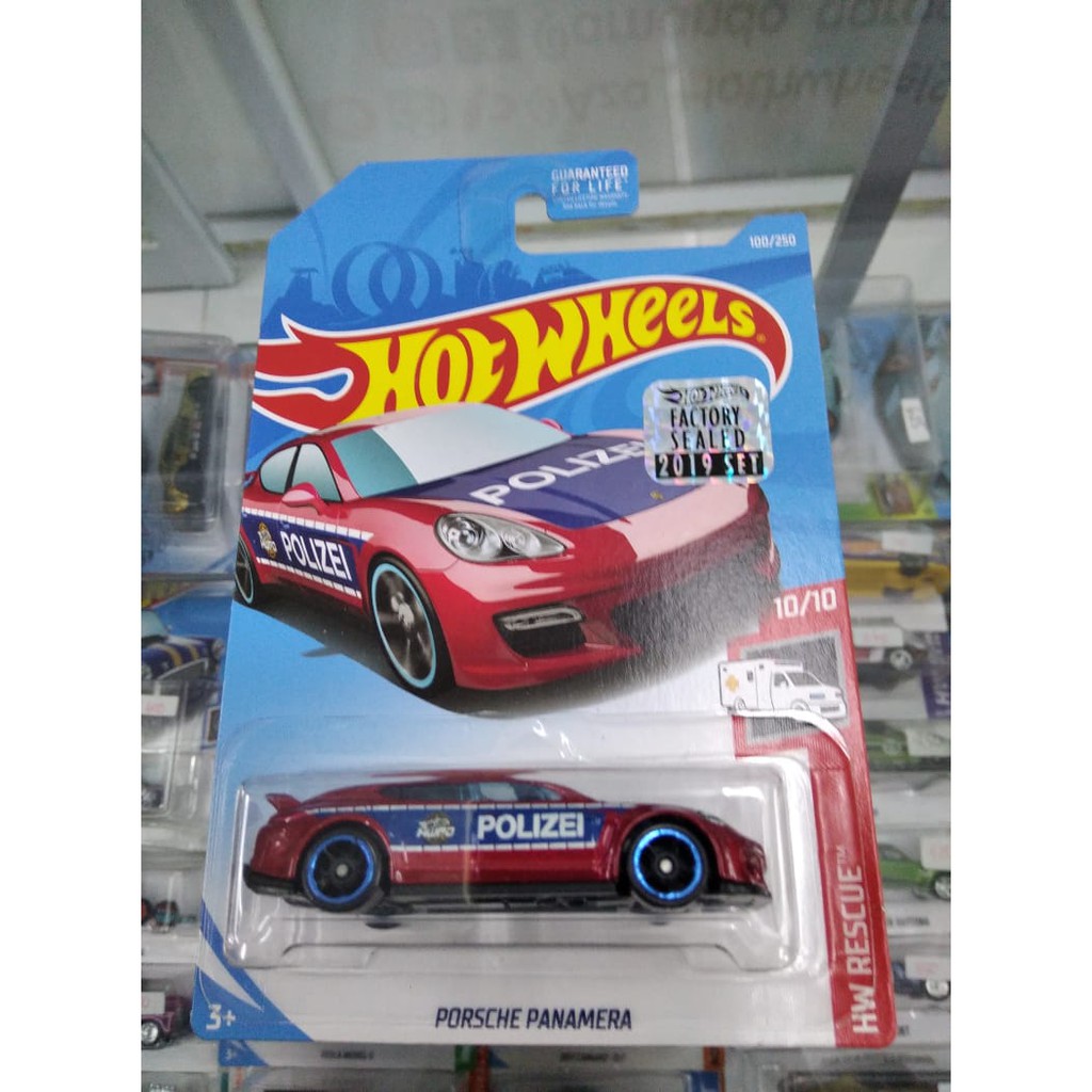 Hot Wheels Porsche Panamera Merah FS 2019 Factory Sealed HW Hotwheels