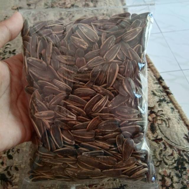 

Kuaci matahari 200 gram