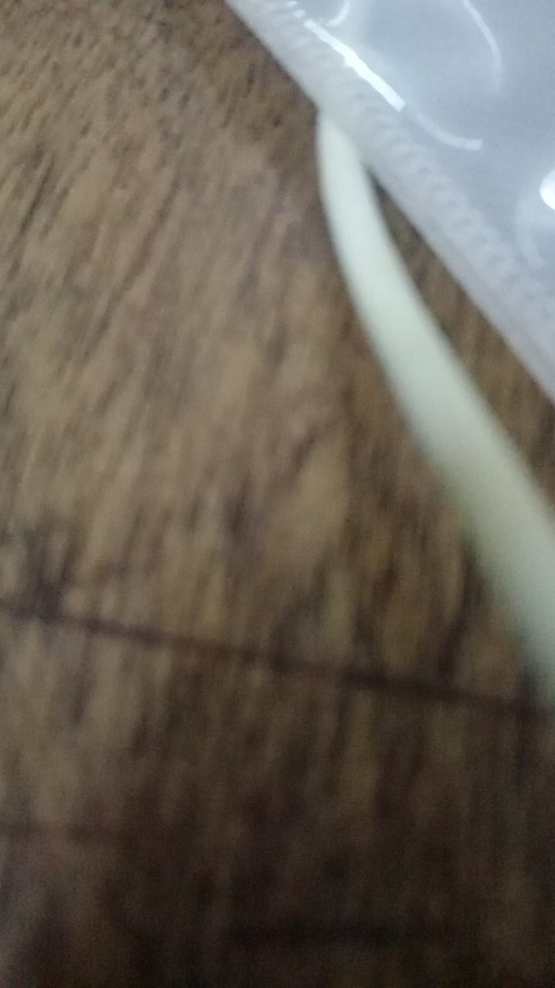 Gantungan Handuk Dinding Kamar Mandi