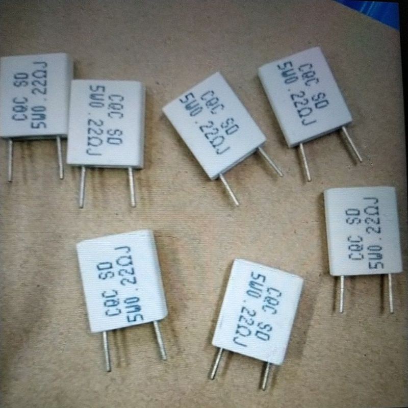 Resistor 5 Watt 0,22 ohm Berdiri