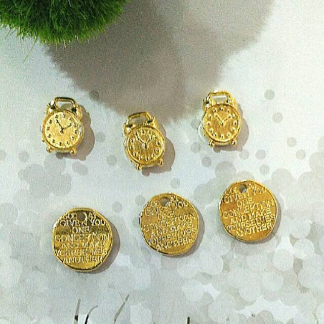 Gantungan / Bandul Kalung / Gelang Bentuk Jam dan Koin 1pack