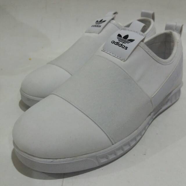 Sepatu adidas woman hamburg