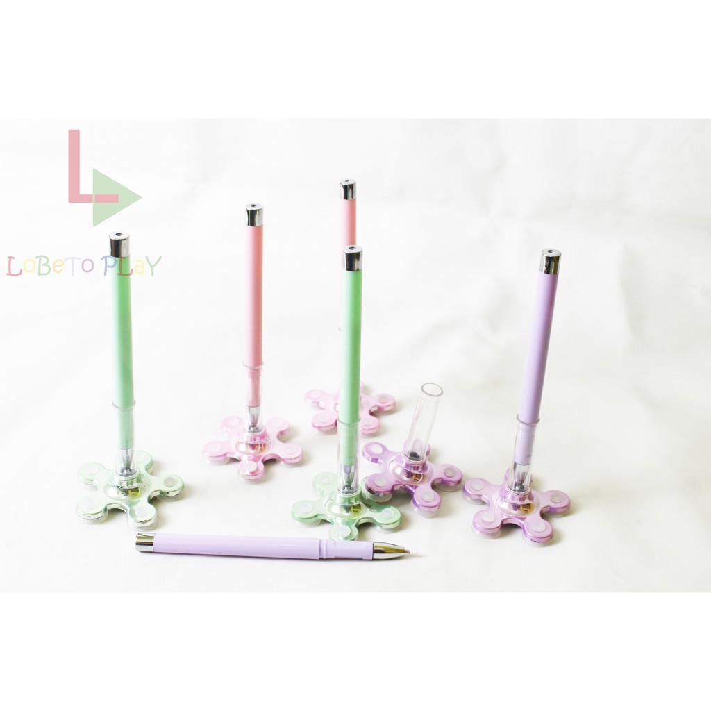 

Holder HP dan Tempat Pulpen Bunga Flower VIP
