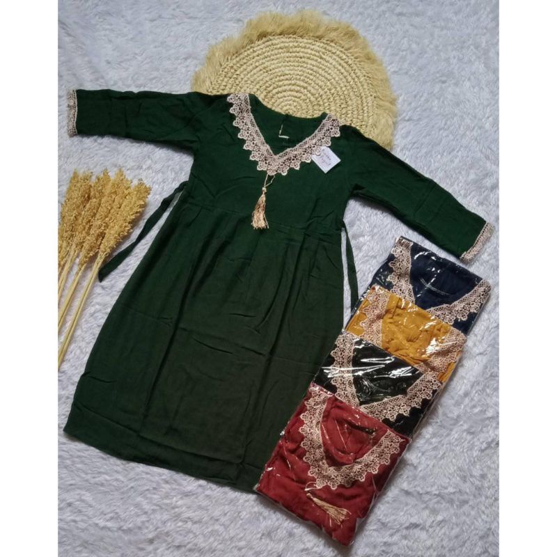 Gamis renda  anak arabian usia 1sampai 8 tahun / gamis anak bahan rayon adem.