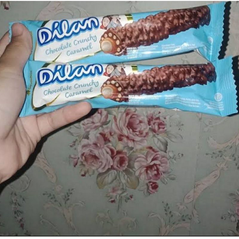 

coklat dilan 1 bok isi 12 pcs