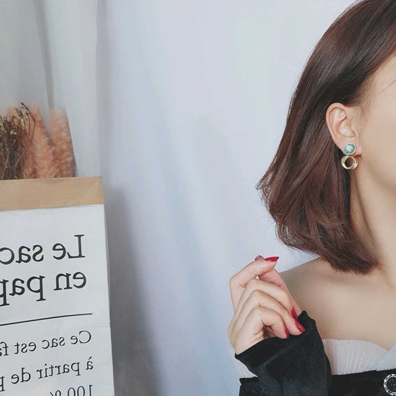 Anting Tusuk Gantung Bentuk Lingkaran Geometri Hias Zamrud Hijau / silver Gaya retro Untuk Wanita