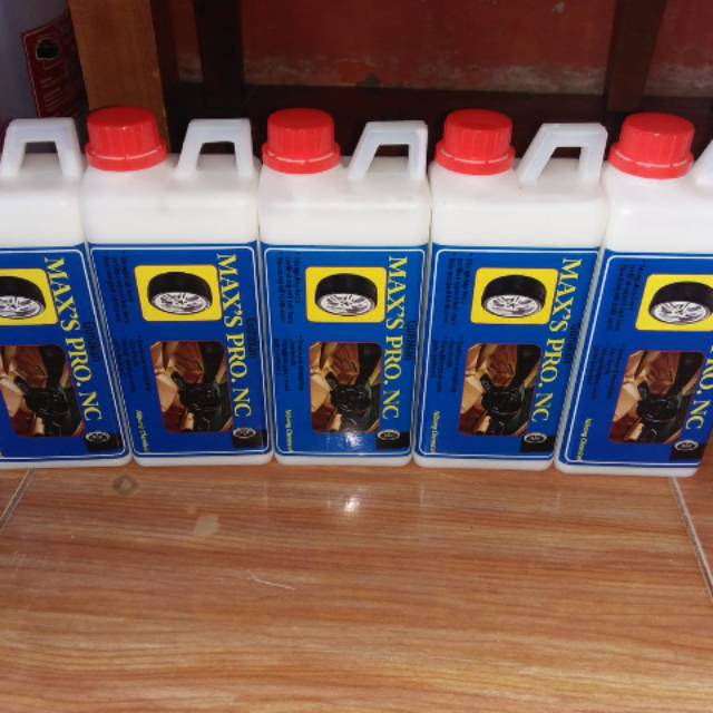 Maxs pro (Semir ban kinclong) isi kental 1Liter