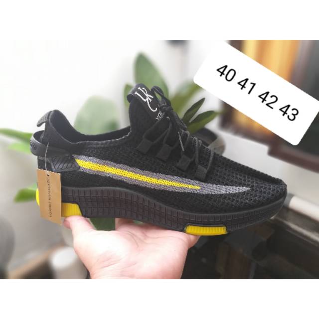 Sepatu sport pria yongki komaladi