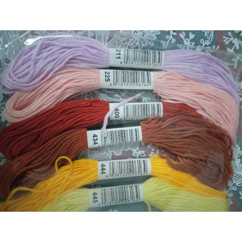 Benang Sulam & Kristik