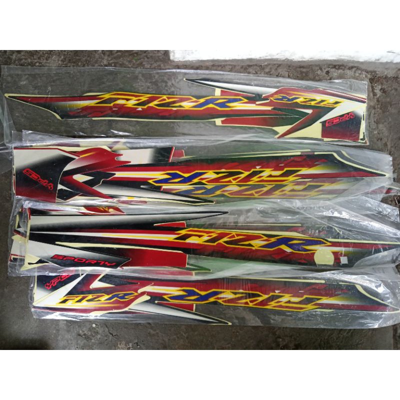 Striping Yamaha F1ZR 2003 hitam merah marun