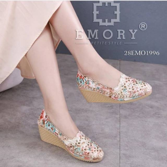 Emory Wedges
