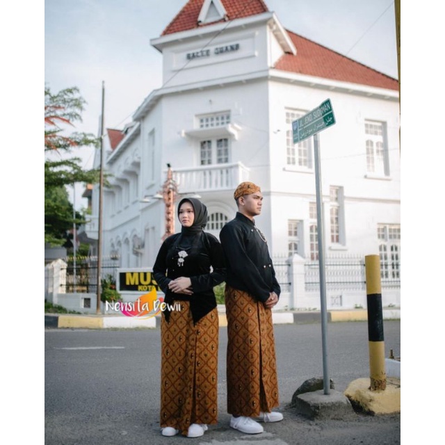 Baju Couple / Baju Prewed Adat Jawa - Solo, Motif Sidomukti