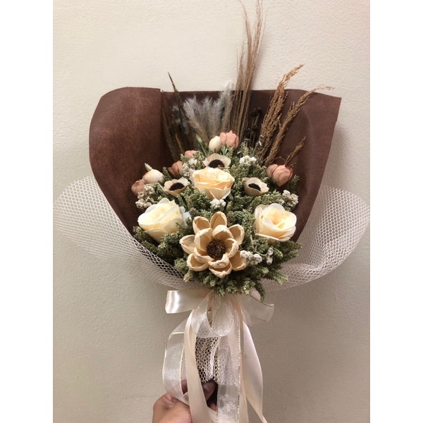 bouquet dried flower klobot mawar peony