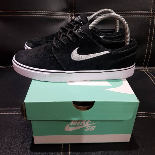 nike sb janoski suede black