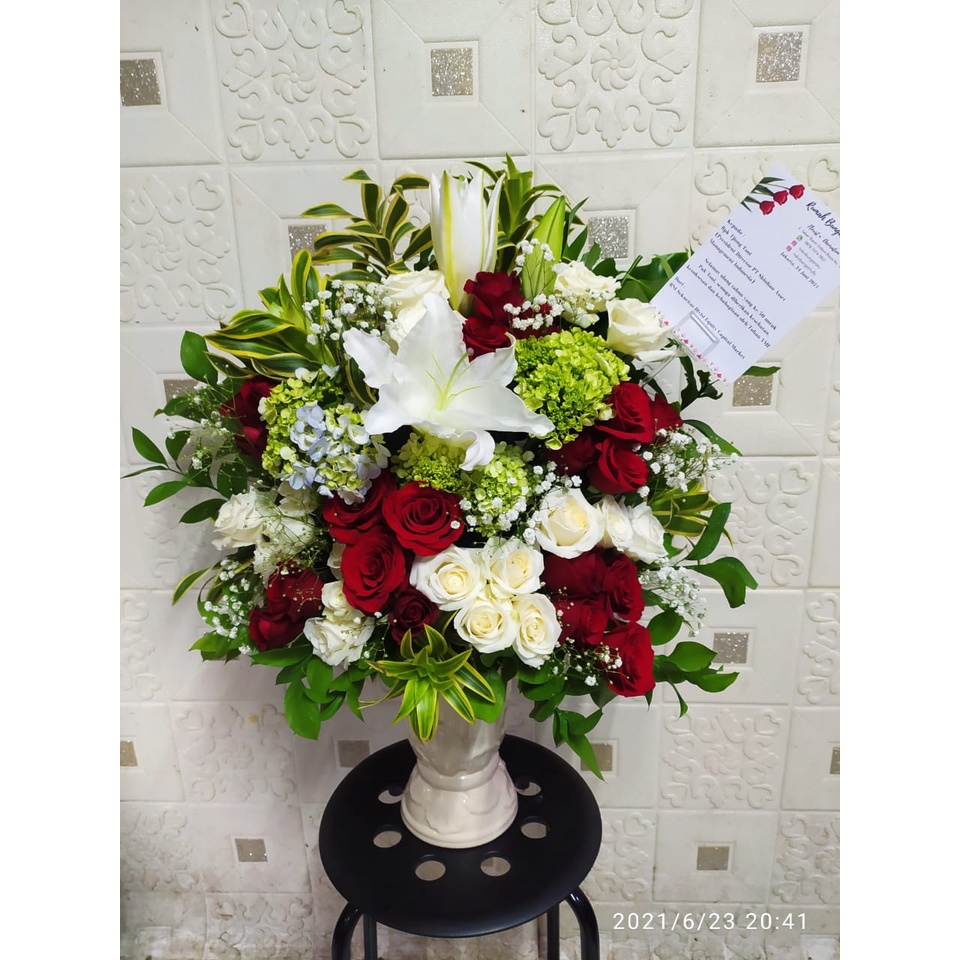 RANGKAIAN BUNGA MEJA | BUNGA MEJA ULANG TAHUN | RANGKAIAN BUNGA SEGAR