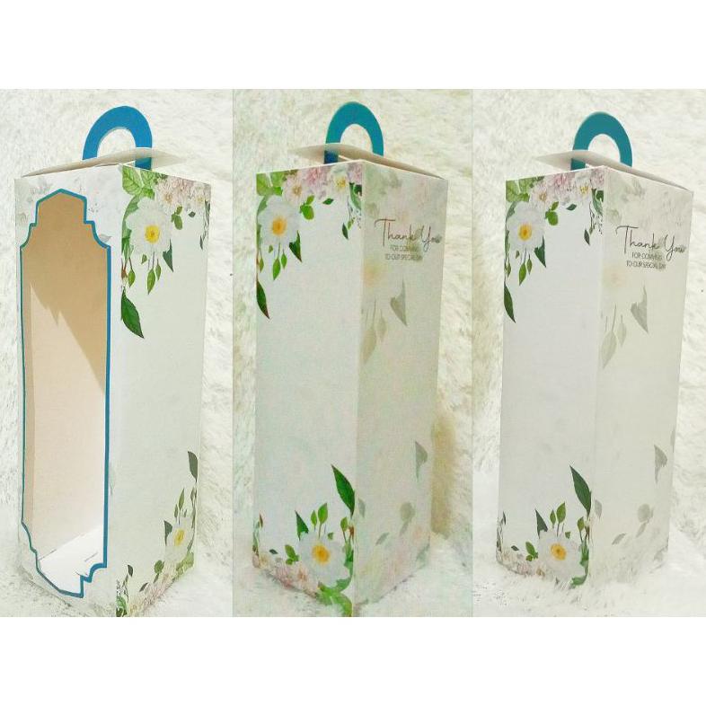 

ON SALE Dus botol souvenir/dus thumbler 7x7x21 Ivory tosca SPESIAL