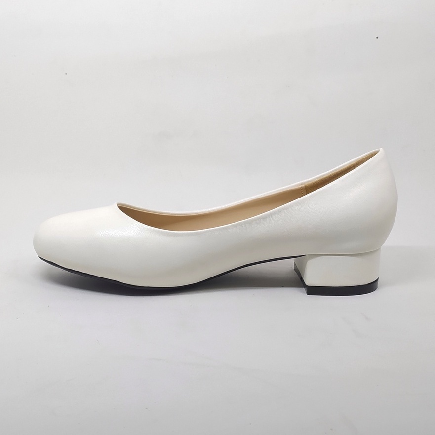 Workswell Sepatu Kerja Wanita Low Heels 3cm Kode SCOLL-3 Warna Putih Doff