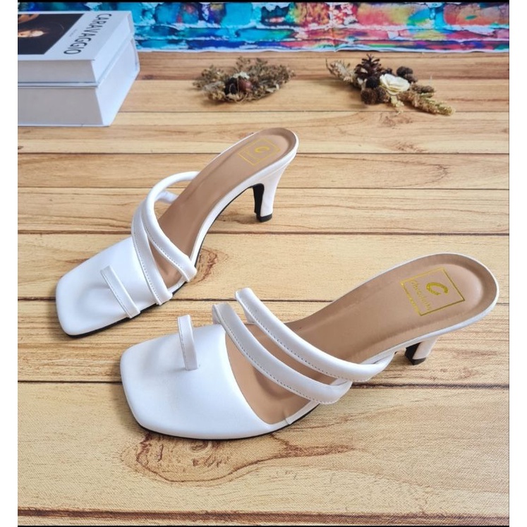 ABBUSHOES NL 01 haig hell silang jempol minul 7cm