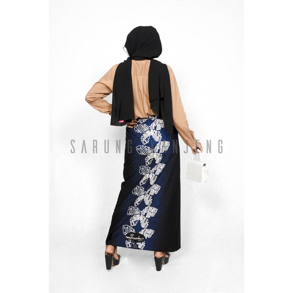 SARUNG KANJENG| SARUNG BATIK MOTIF NGENDHALENI DHIRI