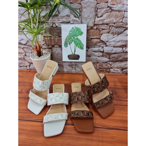 SALE SEPATU HEELS BONIA MONOGRAM ORIGINAL 100%