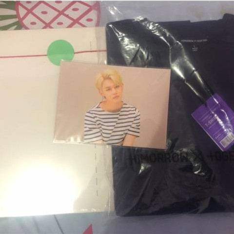 [BOOKED] MERCH TXT + PHOTOBOOK