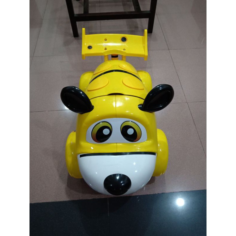 Vroomiz Ride On Toy preloved