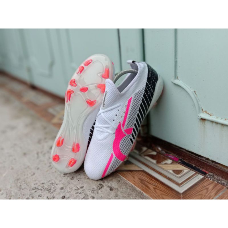 sepatu bola ortusCatalystLiberte