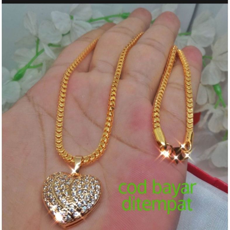 kalung perhiasan termewah 013,kalung titanium asli anti luntur anti karat,kalung perhiasan pashion wanita terbaru, perhiasan mirip mas asli, perhiasan berlapis emas 24 k,kalung wanita import
