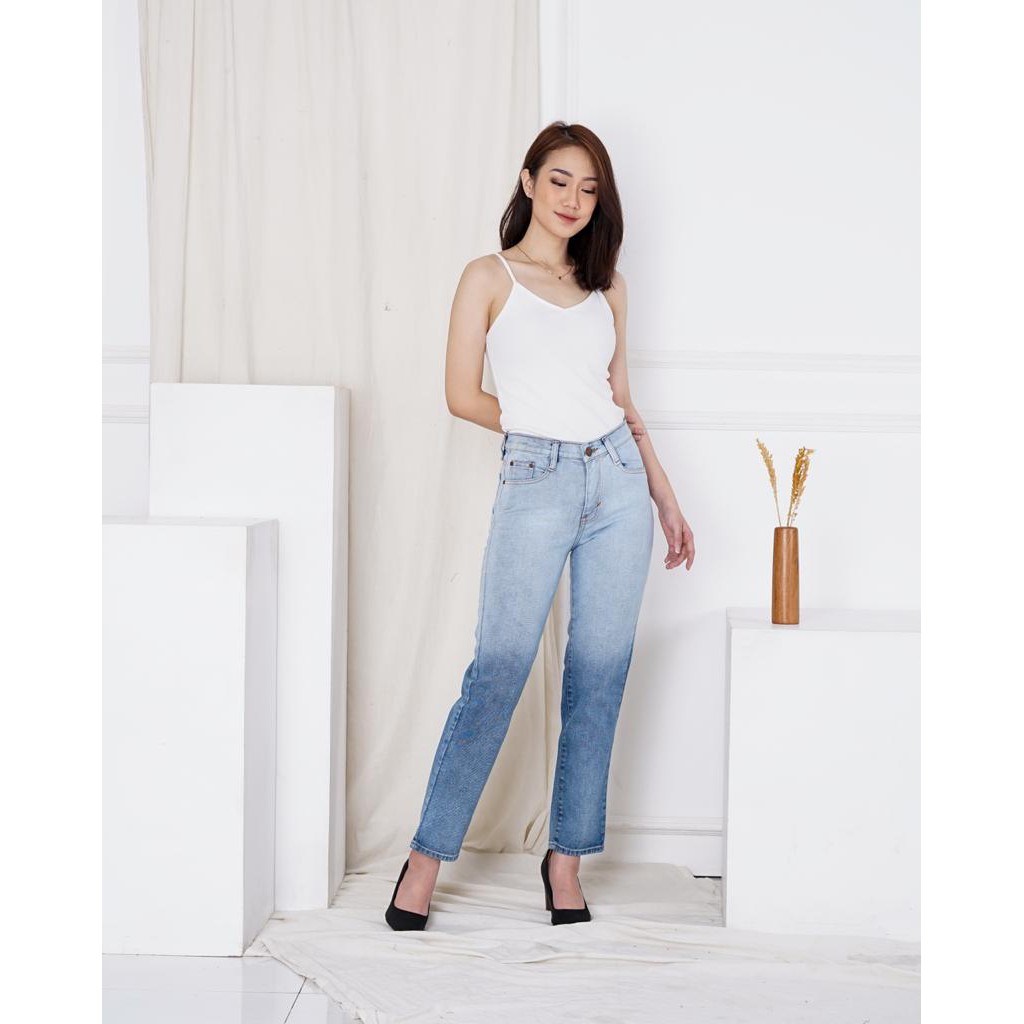 Cassey Boyfriend / Celana Jeans / Celana Panjang / Celana Wanita / Jeans Wanita / Jeans Terkini