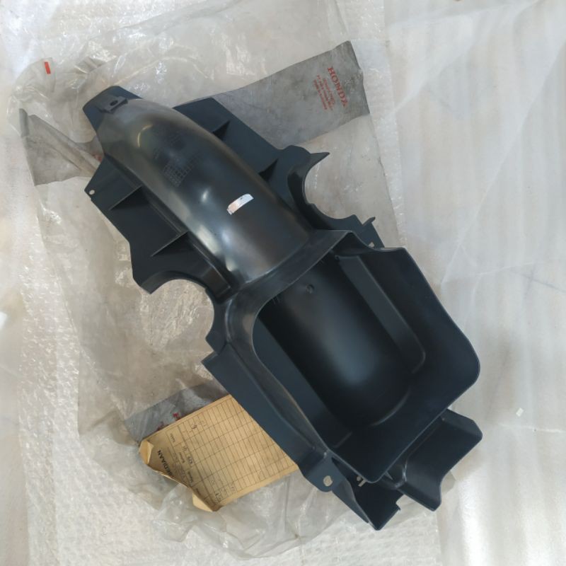 spakbor belakang tengah kolong Honda Kirana 125 slebor fender belakang bagian tengah 80101-kpw-860