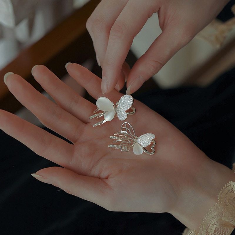 Jepit Rambut Bentuk Kupu-Kupu Asimetris Aksen Opal + Berlian Imitasi Untuk Aksesoris Wanita Butterfly