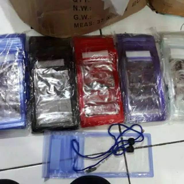 WATERPROOF CLIP MEDIUM UNIVERSAL / PELINDUNG HANDPHONE ANTI AIR 6.5 Inc