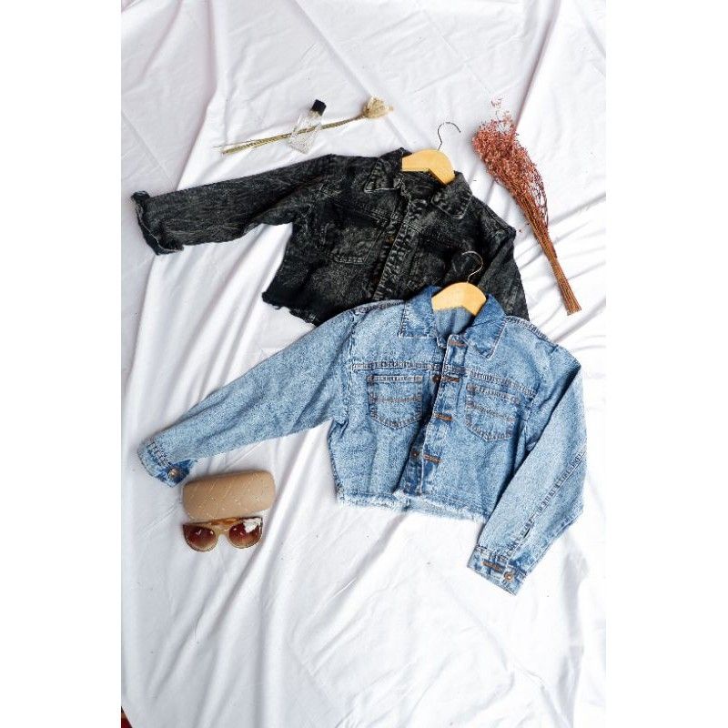 Jaket jeans crop cewek korea
