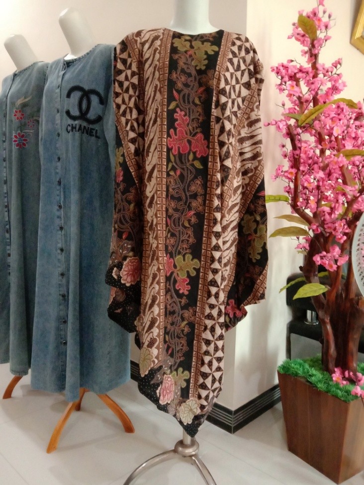 Kaftan Batik Solo Srikandi 10 Seri C Rayya Atasan Wanita Modern Premium