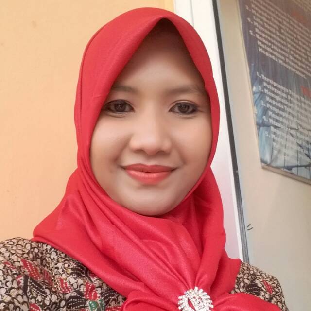 riska_akmadi