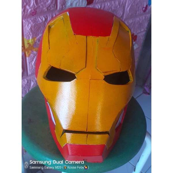Helm Iron Man