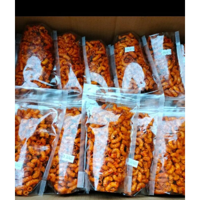

MAKRONI NGUNYAHKUY 80g CEMILAN ENAK HOME MADE