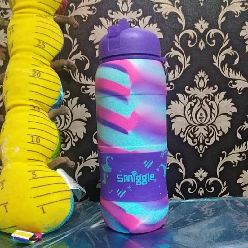 botol smiggle silikon